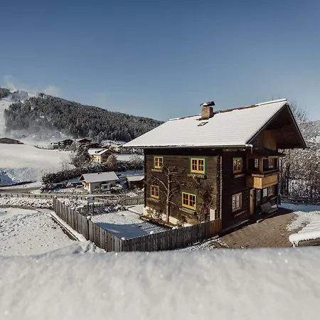 Ferienhaus/chalet Schneiderhaeusl シャレー *