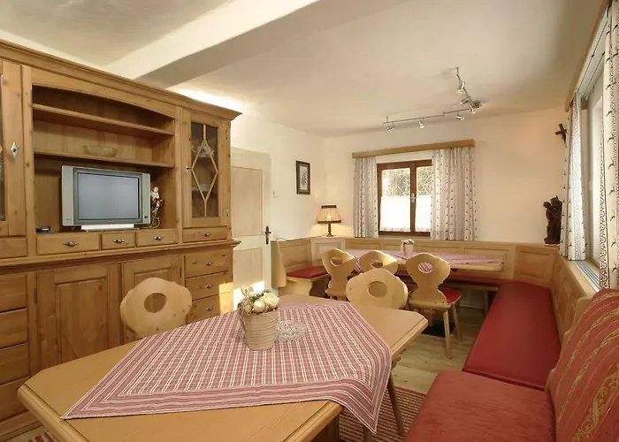 シャレー Ferienhaus/chalet Schneiderhaeusl フラッハウ